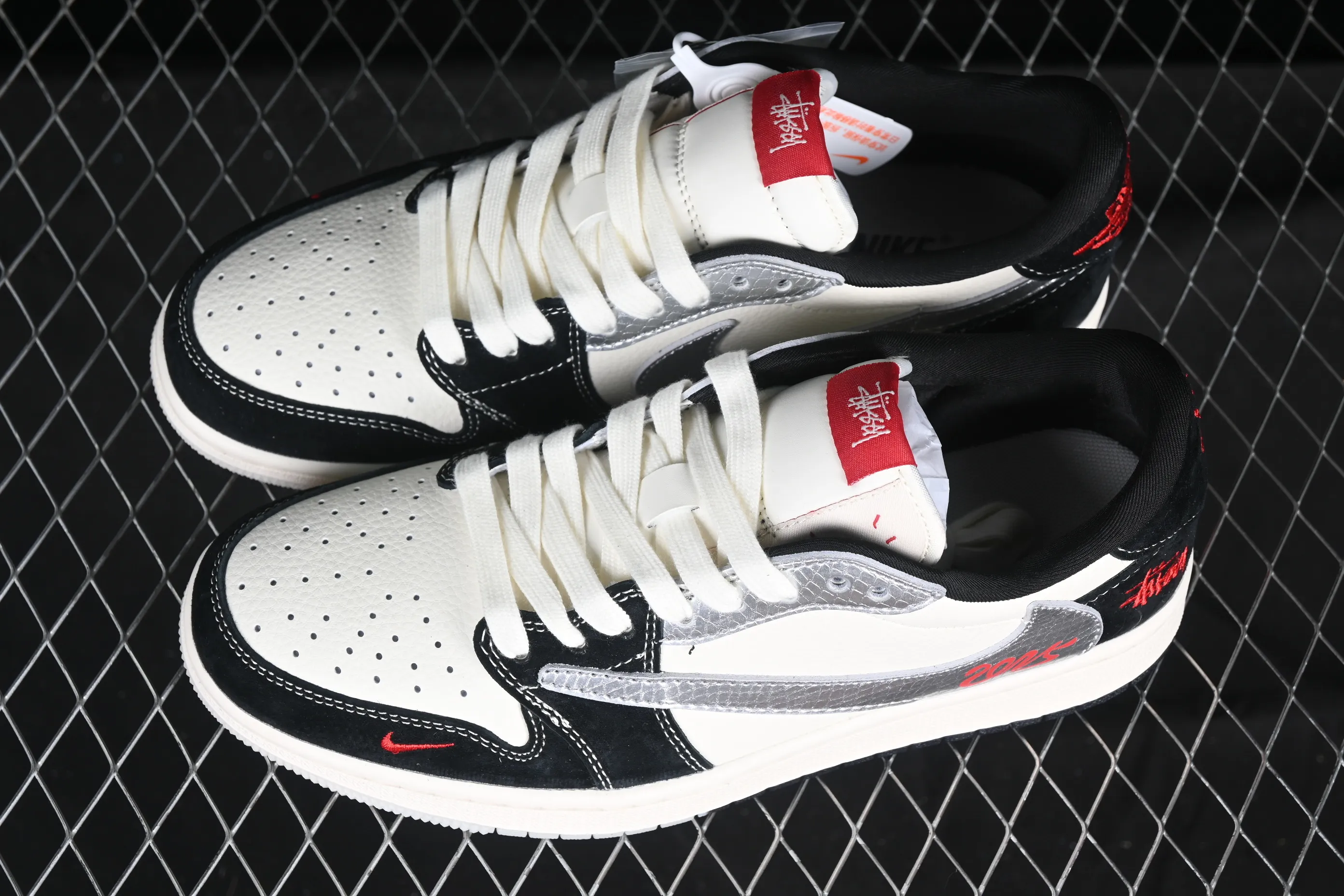 All categories Air Jordan Jordan series basketball shoes Air Jordan 1 Low High-end customized low-top sneakers Travis Scott x Fragment Design x Air Jordan 1 Low OG SP AJ1 Joe 1 Stussy co-branded black and silver snake two-color low-top cultural casual sneakers DM9288-007
